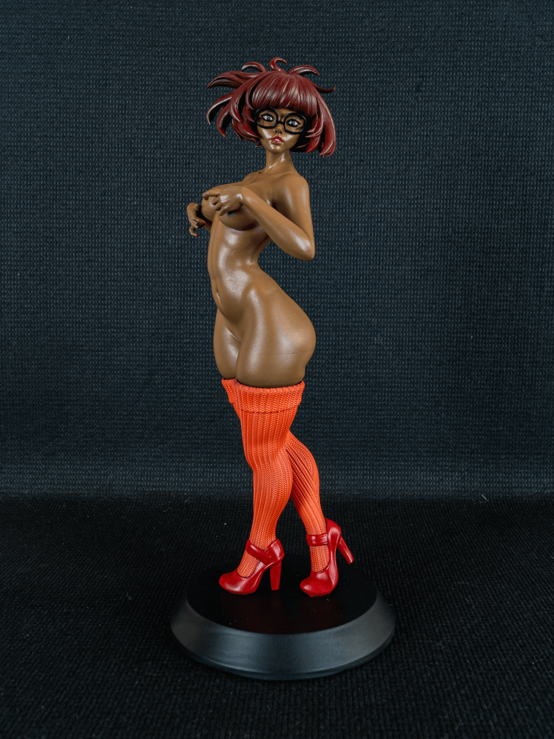 Velma Dinkley - 1/6 Resine statue – Image 4
